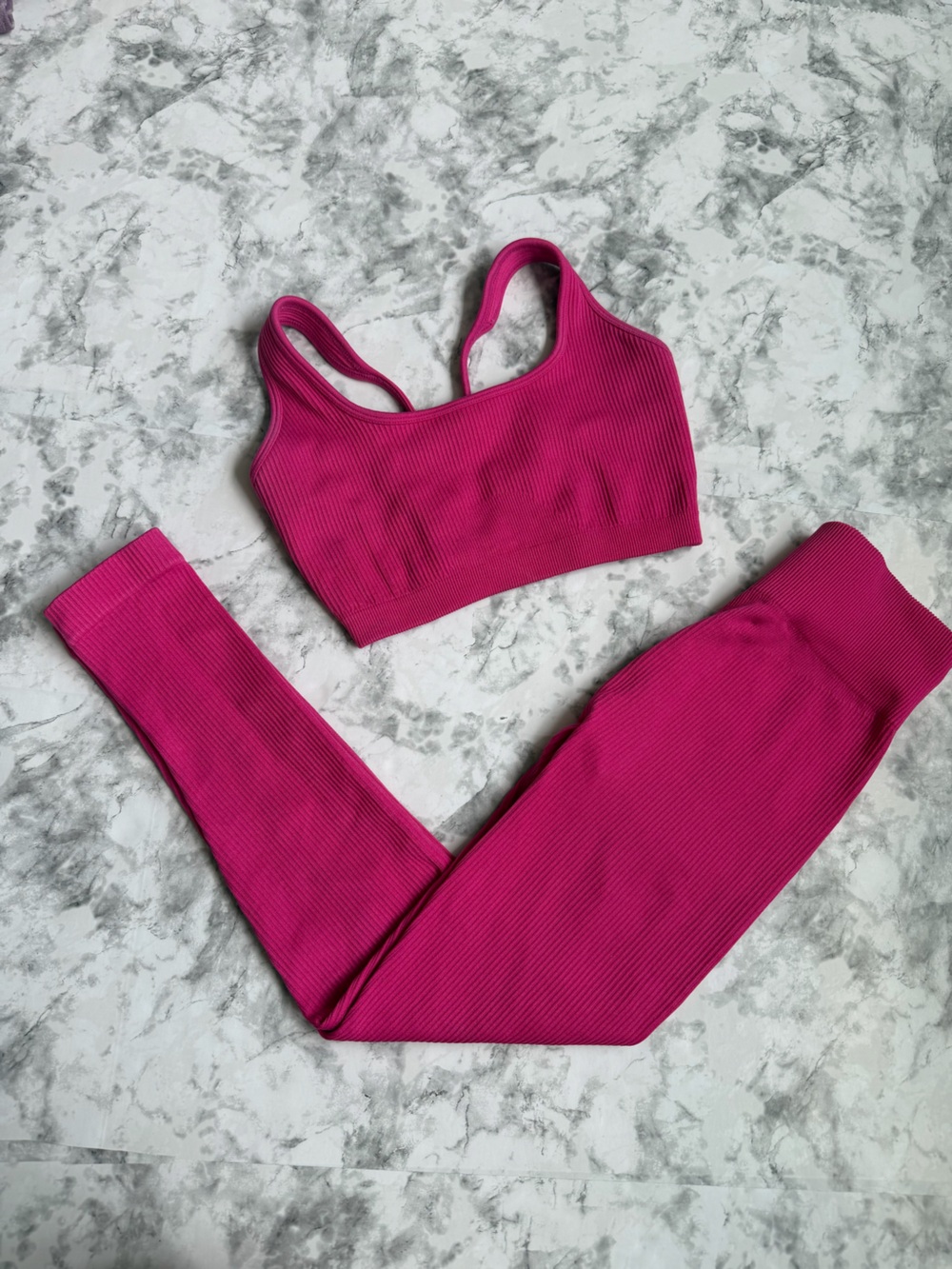Seamless Ribbed Sports Bra & High-Waist Leggings Set - Fuchsia Pink xs